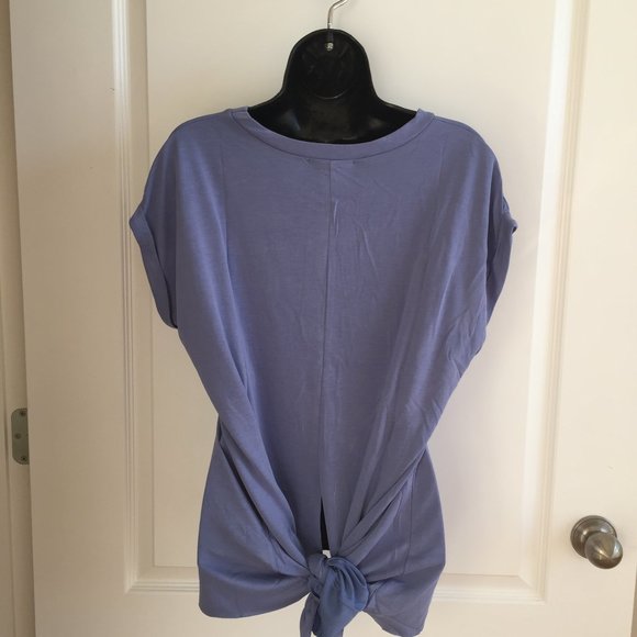 Short sleeve Back Split Top - Picture 7 of 7